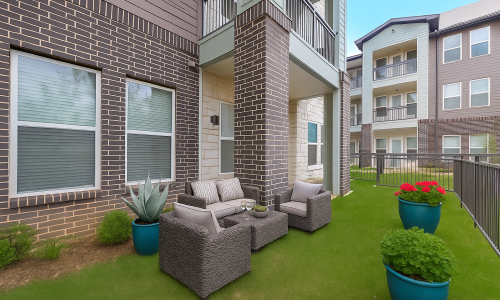 Fenced Yards in Select Apartments